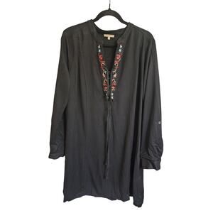 Black Embroidered Lace-up V-neck Midi Dress Size Medium